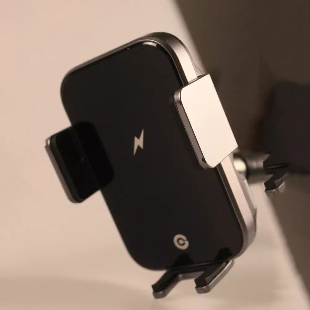 Multi-functional Bracket